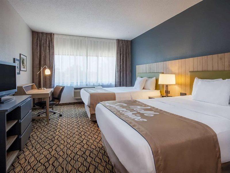 Days Inn&Suites by Wyndham Rochester Hills MI Exterior foto