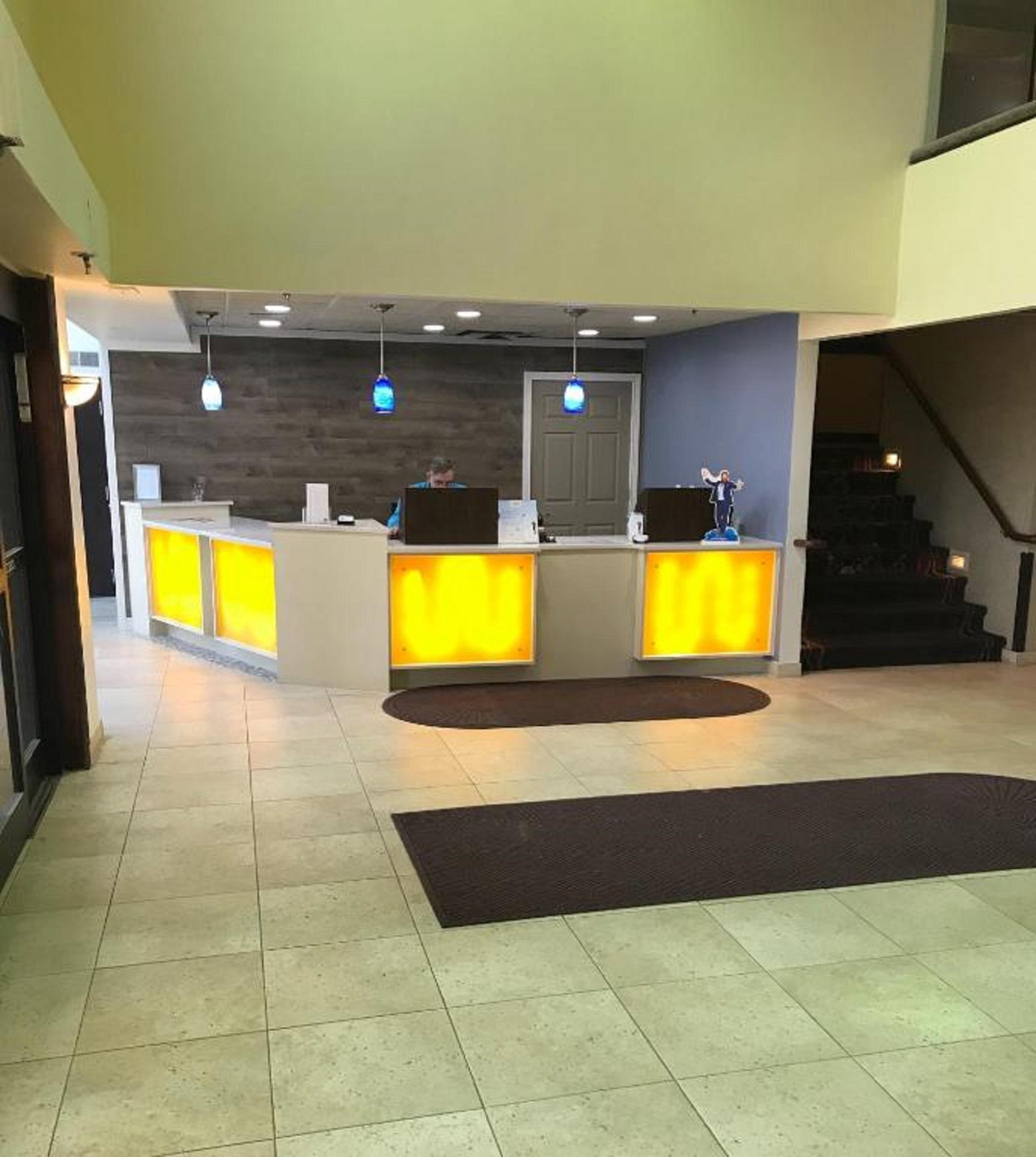 Days Inn&Suites by Wyndham Rochester Hills MI Exterior foto