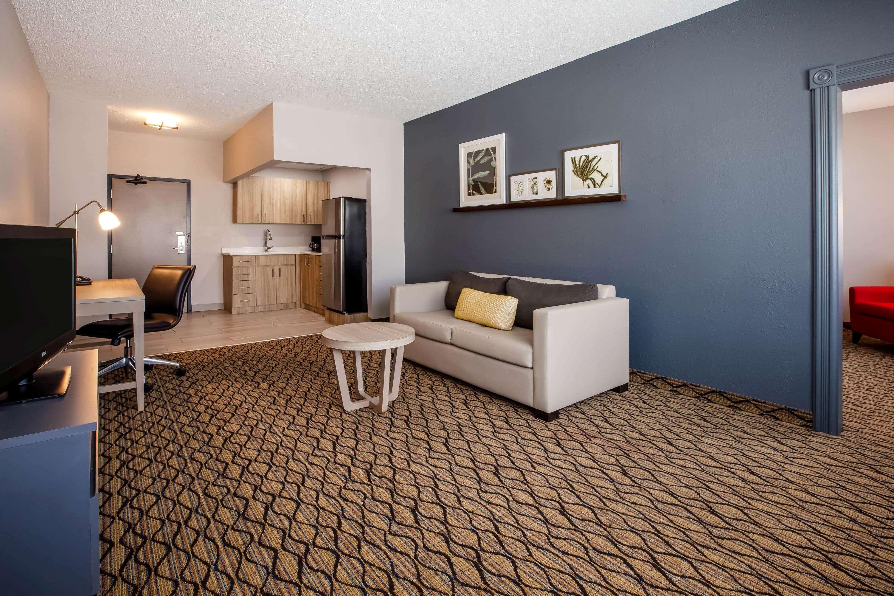 Days Inn&Suites by Wyndham Rochester Hills MI Exterior foto